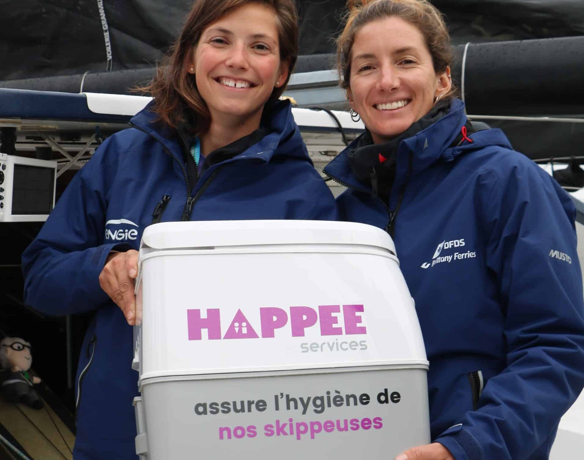 Happee Services Aux C t s Des Skippeuses Pamela Et Tiphaine Happee Services Aux C t s Des Skippeuses Pamela Et Tiphaine